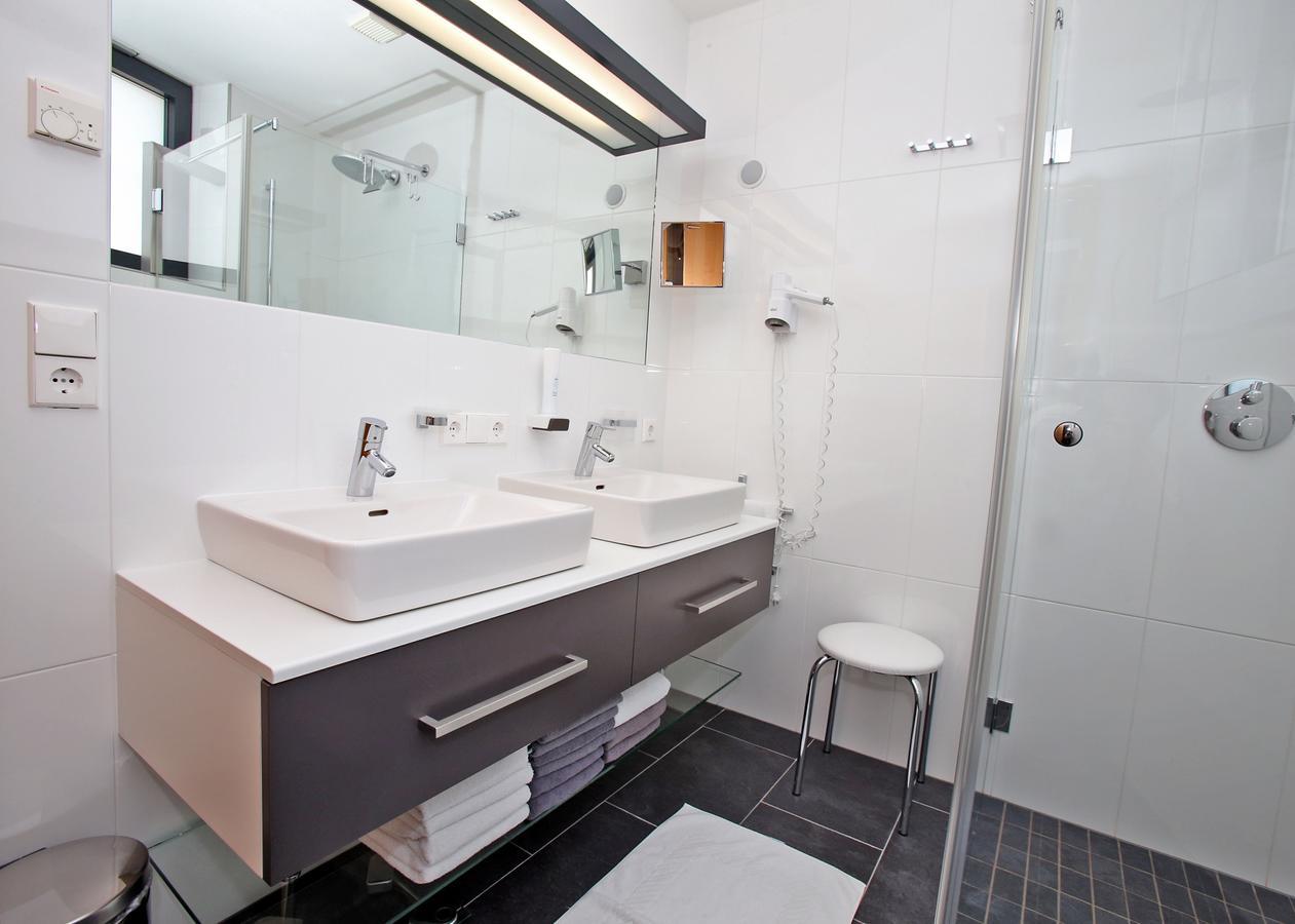 **** Panorama Apartments Matrei in Osttirol Kültér fotó